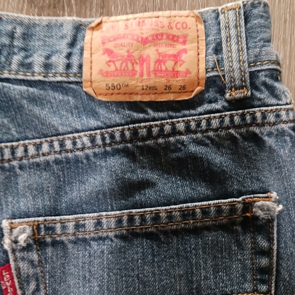 Levi's relove cut off jean shorts - Picture 4 of 4
